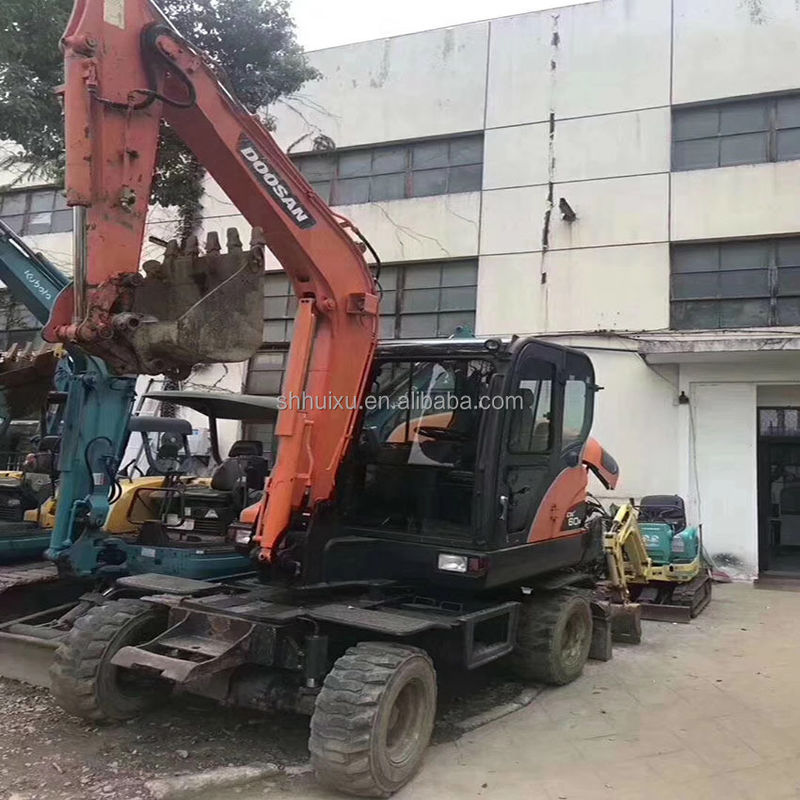우수한 성능 Doosan 60w 사용 된 바퀴 발굴기 중고 바퀴 발굴기 Doosan DX60W