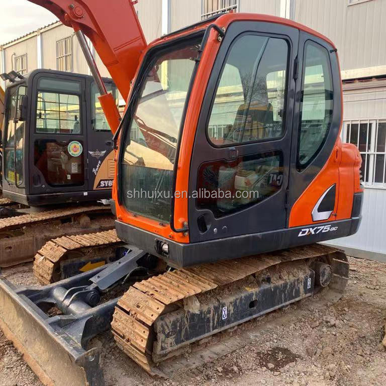 한국 출신의 사용 된 미니 발굴기 Doosan75 품질 건설 기계/두 번째 손 수압 크롤러 발굴기 DOOSAN75 뜨거운 판매