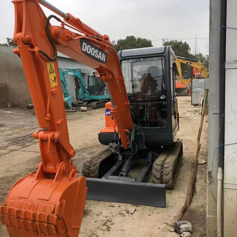 사용 된 원본 Doosan Dh35 고성능 Dh35-7 수압 일본 발굴기 3 톤 판매