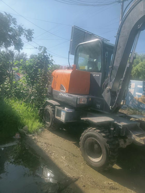 도산 핫 판매 사용 된 도산 dh60-7 크롤러 발굴기 / 사용 된 미니 발굴기 도산 DX60W 저렴한 가격