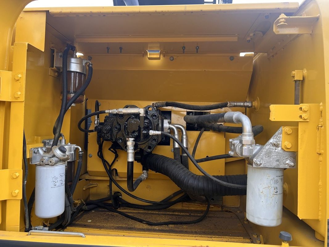 사용 된 발굴기 Kobelco SK260 사용 된 기계 사용 된 기계 사용 된 26 톤 손 땅 발굴기 사용 된 발굴기