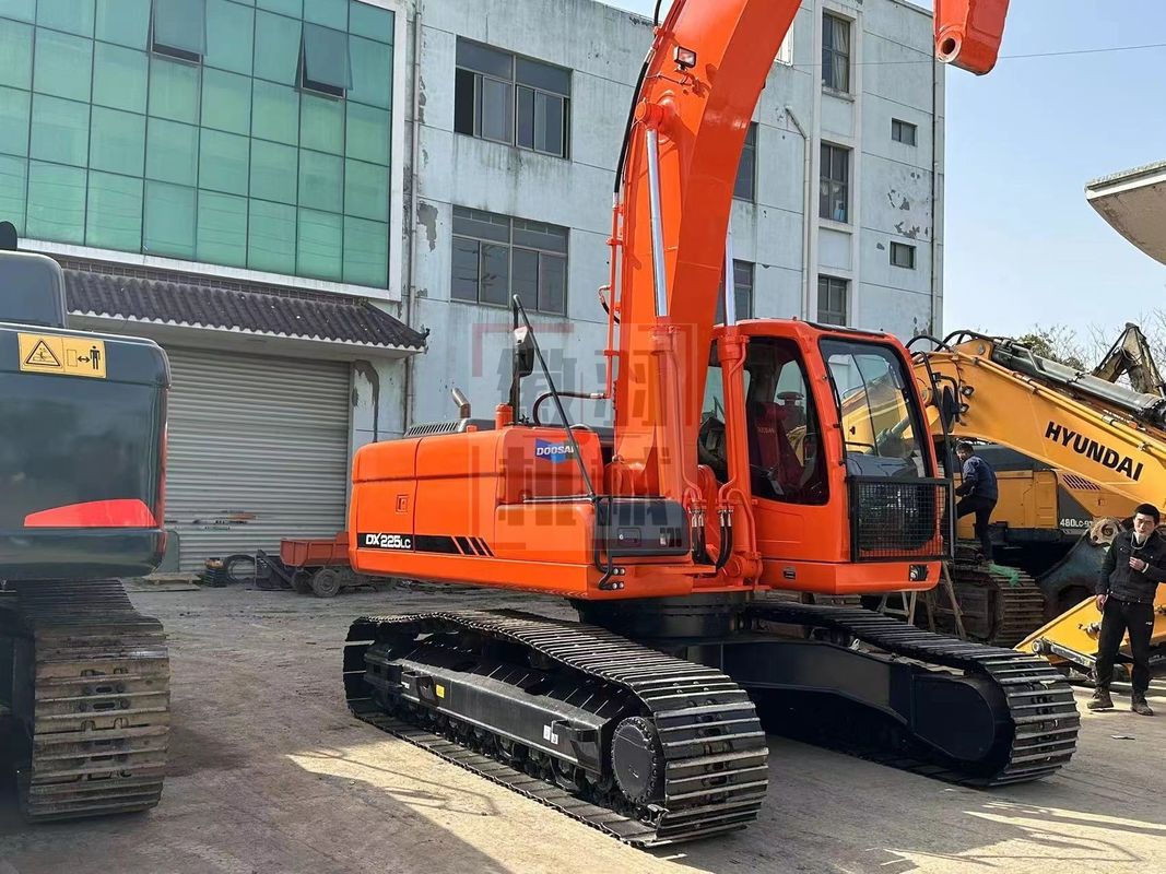 고품질 원본 사용 된 발굴기 Doosan Dh60 Dh75 Dh80 Doosan DX500LC DX300 DX220 DX225 사용 된 발굴기 판매