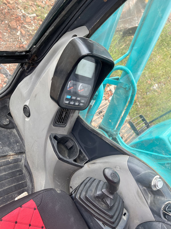 사용 된 발굴기 Kobelco Sk200 좋은 품질 작업 상태 사용 된 발굴기 Kobelco Sk200