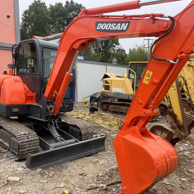 사용 된 수압 발굴기 Doosan DH60-7 작은 발굴기 발굴기 사용 된 값싼 중고 기계 사용 된 판매