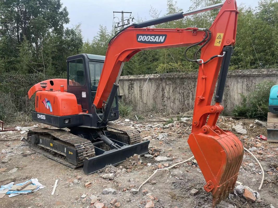 사용 된 공학 및 건설 기계 Doosan 55 사용 된 발굴기 판매 발굴 사용 된 판매
