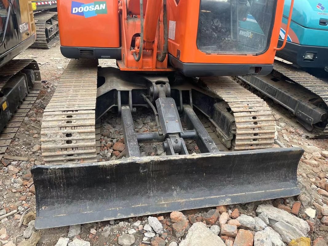 좋은 성능 발굴기 Doosan DX75 작은 발굴기 사용 된 기계 6 톤 발굴 판매 미니 발굴기 최고의