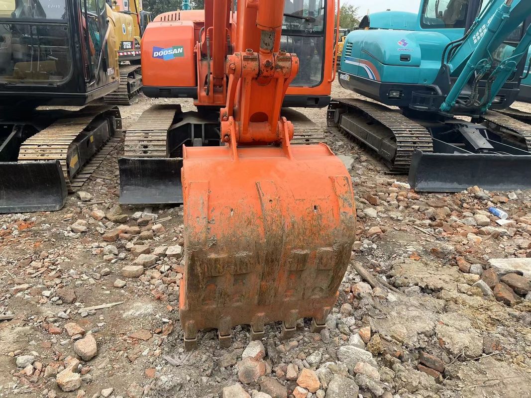 좋은 성능 발굴기 Doosan DX75 작은 발굴기 사용 된 기계 6 톤 발굴 판매 미니 발굴기 최고의