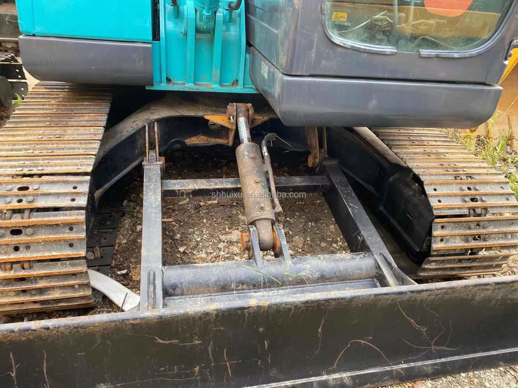 중형 발굴기 사용된 Kobelco 75 낮은 노동 시간 기계 정비 작업소