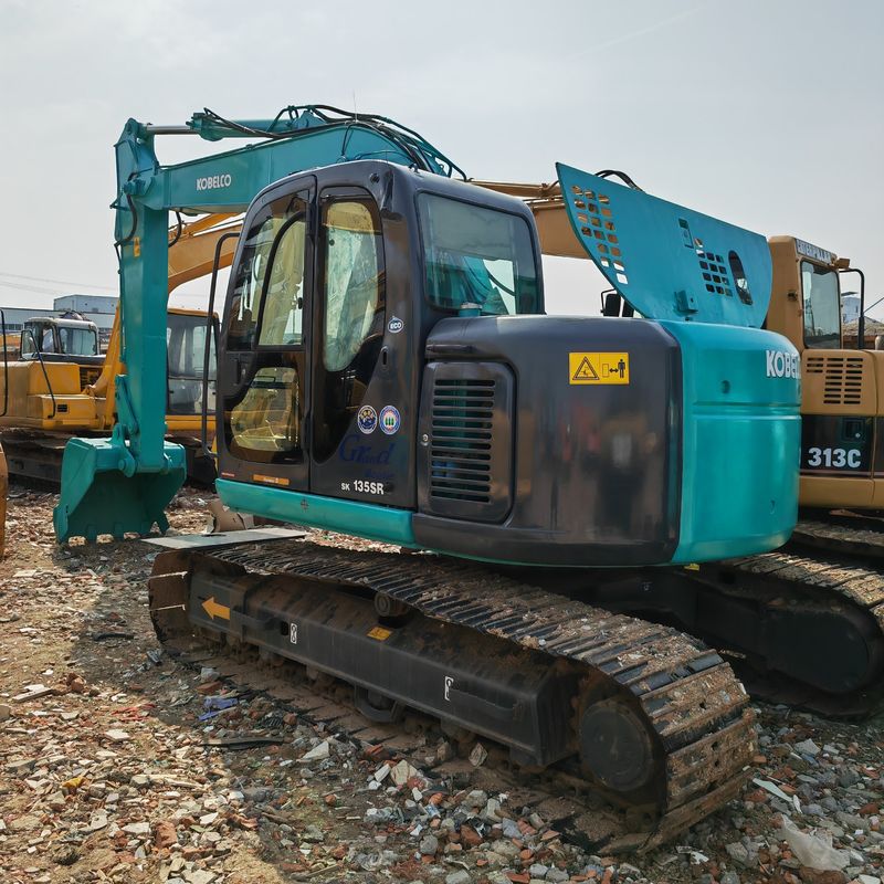 0.7m3 버킷 용량 13 톤 블루 컬러 중고 발굴기 Kobelco Sk 135