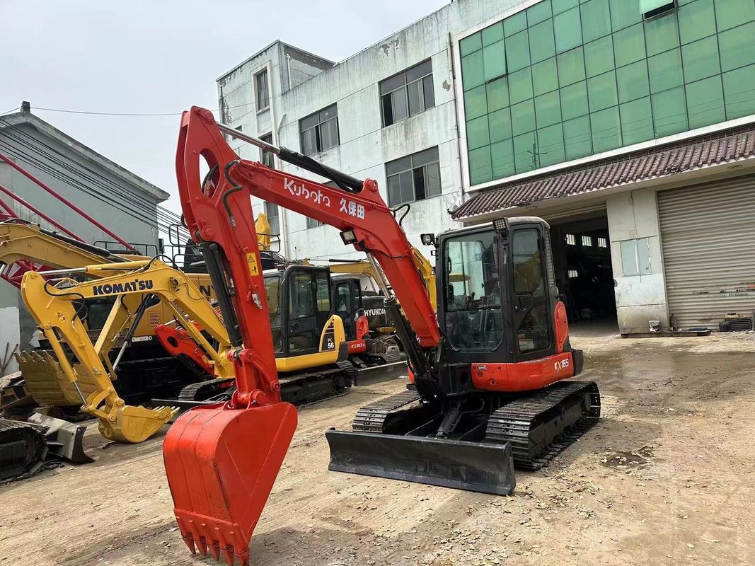 사용 된 미니 발굴기 Kubota165 일본 출처 저렴한 가격 / 중고용 수압 크롤러 발굴기 Kubota165 고품질