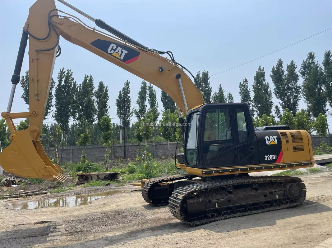 중고품질 발굴기 Cat320D 일본 원산지 사용 된 애벌레 발굴기 EPA Caterpillar 재고