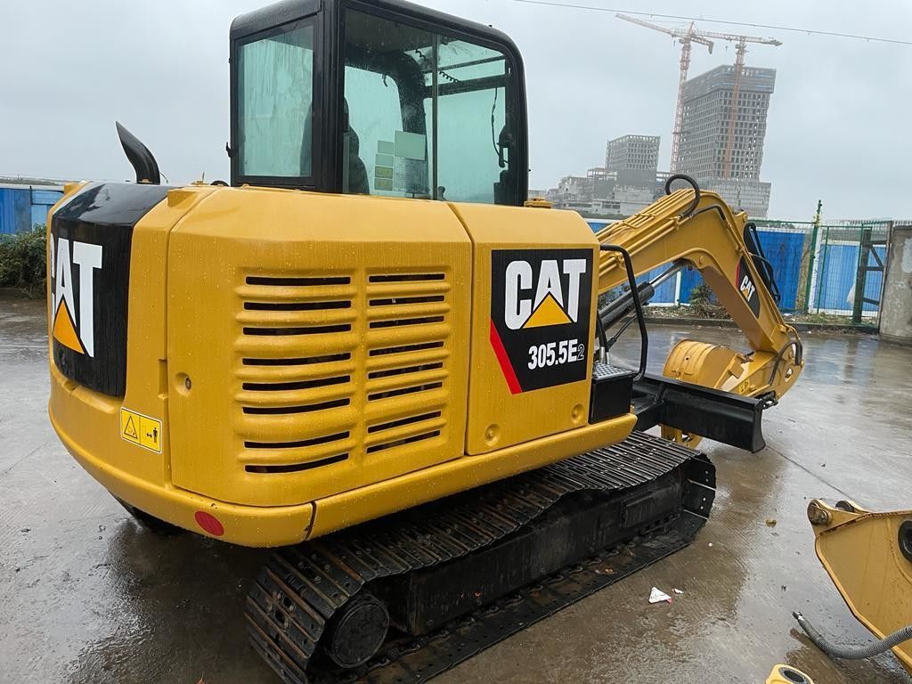 좋은 품질 5.5 톤 사용 된 CAT 305.5 크롤러 발굴기 미니 거북이 판매 CAT 303 거북이 재고 CAT 306 발굴기
