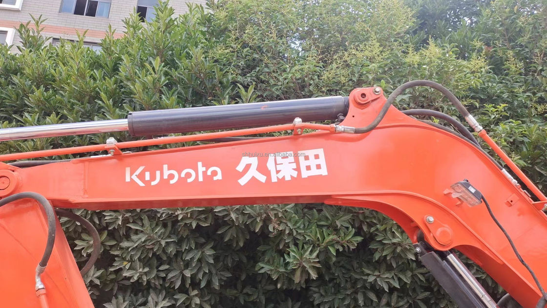 낮은 근무 시간 사용 된 수압 발굴기 Kubota Kx135-5 사용 된 발굴기