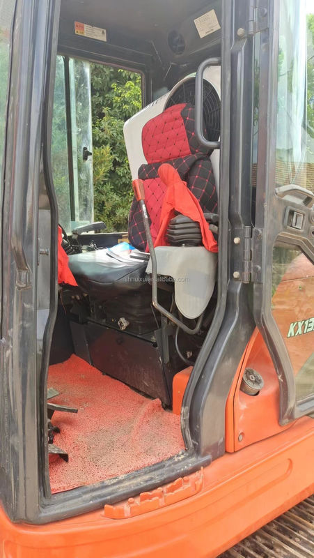 낮은 근무 시간 사용 된 수압 발굴기 Kubota Kx135-5 사용 된 발굴기