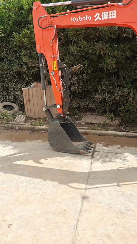 낮은 근무 시간 사용 된 수압 발굴기 Kubota Kx135-5 사용 된 발굴기