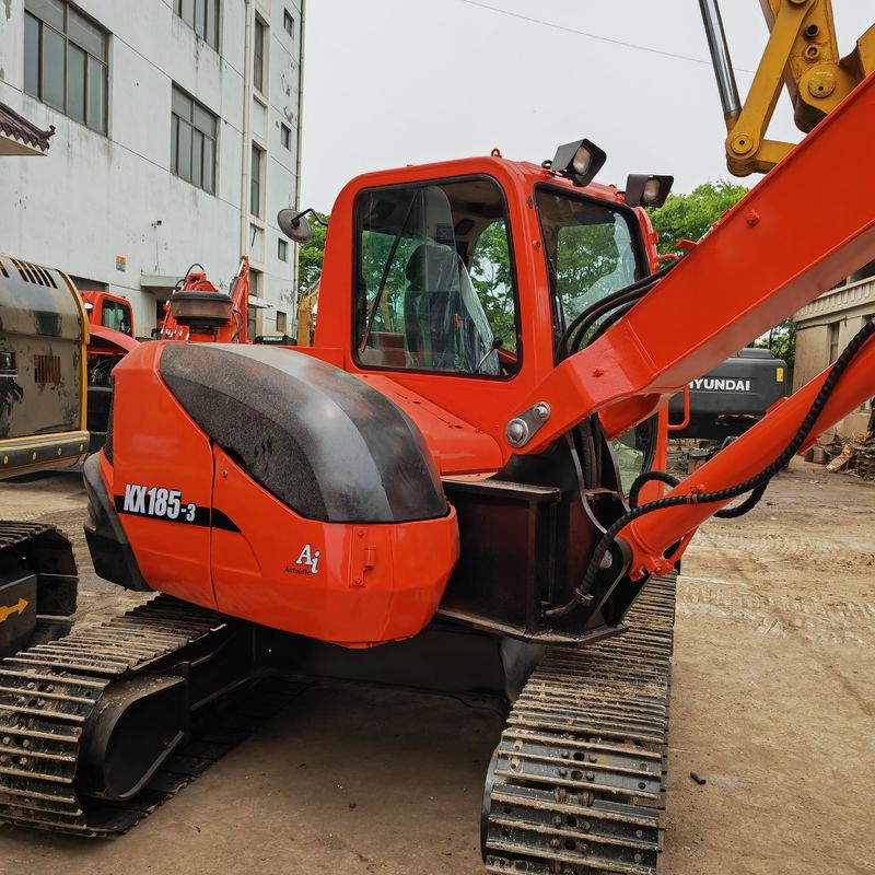 중고용 크기의 발굴기 kubota185/배송 준비 중고용 발굴기 Kubota 185 판매