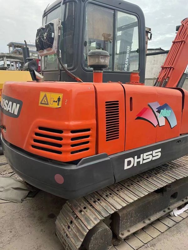 원본 사용 된 Doushan DH55 발굴기는 좋은 상태이고 견고하고 간편한 유지보수